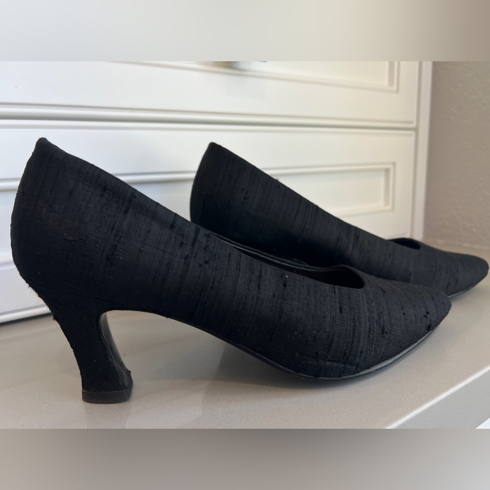 Black Textured Heels Size 9.5